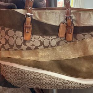 COACH SHOULDER BAG